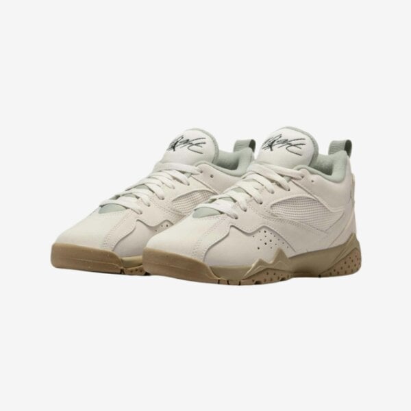 Nike HQ4427-102 Sneakers   in  Brown