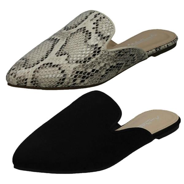 Anne Michelle Ladies Anne Michelle Closed Toe Mules F80451