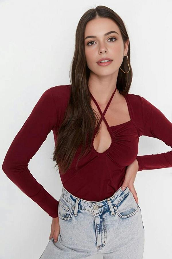 WOVCOR Knit Blouse with Neck Tie Detail