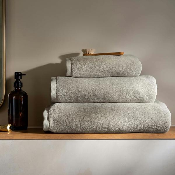 Stone Supima Cotton Towels close-up detail 1 | Soak and Sleep