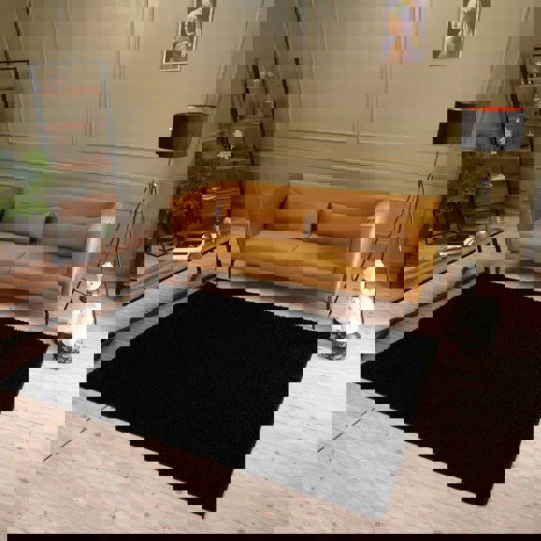 Black shaggy Rug Plain design thick pile, high quality, soft & durable.