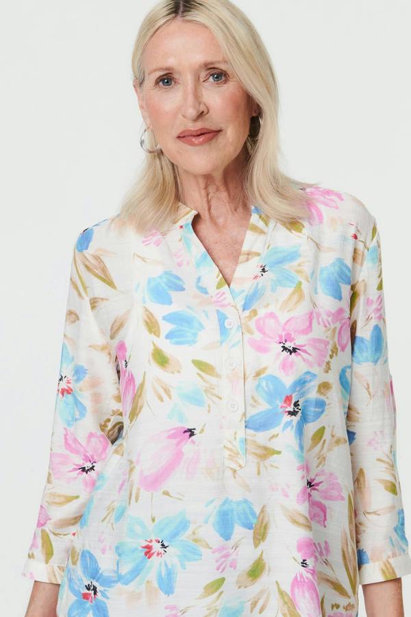 Blue | Floral 3/4 Sleeve V-Neck Relaxed Bouse
