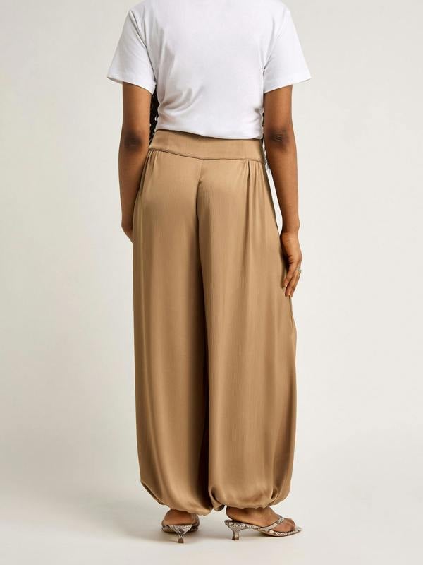 GWD Tula Satin Trouser Stone