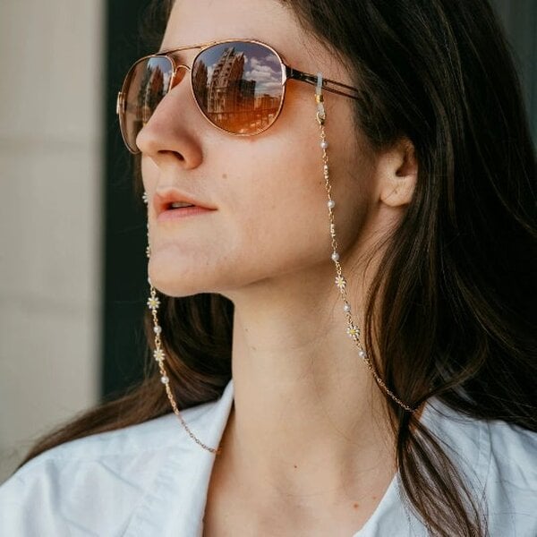 The Colourful Aura White Sun Flower Daisy Sunglass Reading Eyeglass Lanyard Pearl Chain Holder
