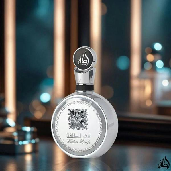 Fakhar Platin Eau De Parfum 100ml by Lattafa Perfumes night lifestyle image