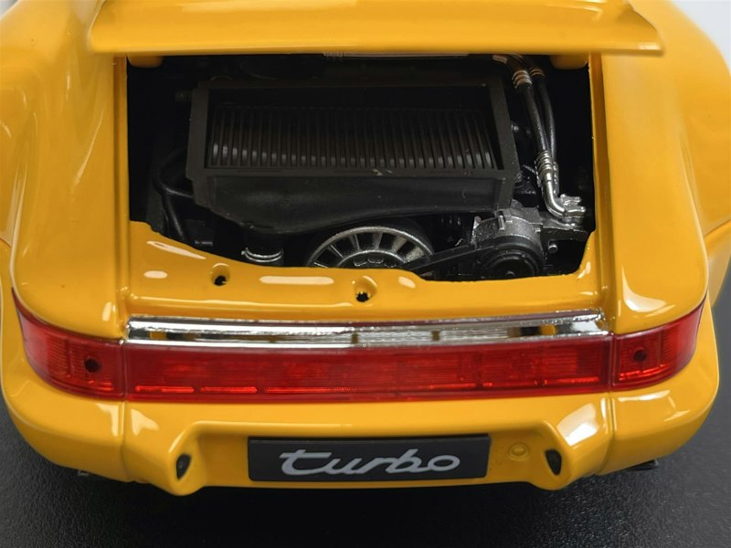 Welly 1989 Porsche 964 Turbo Yellow 1:18 Scale Welly 18026y