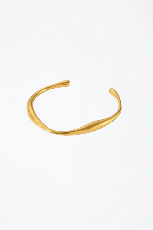Serla 18K Gold Plated Curved Bracelet
