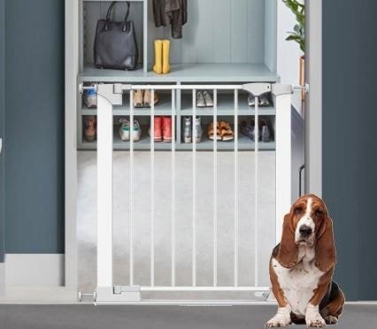 Bettacare SafeStep Dog Gate, White, 89cm - 96cm, Extra Low Walkthough, 74cm Extra Wide Doorway, One Piece Extra Wide Pet Gate
