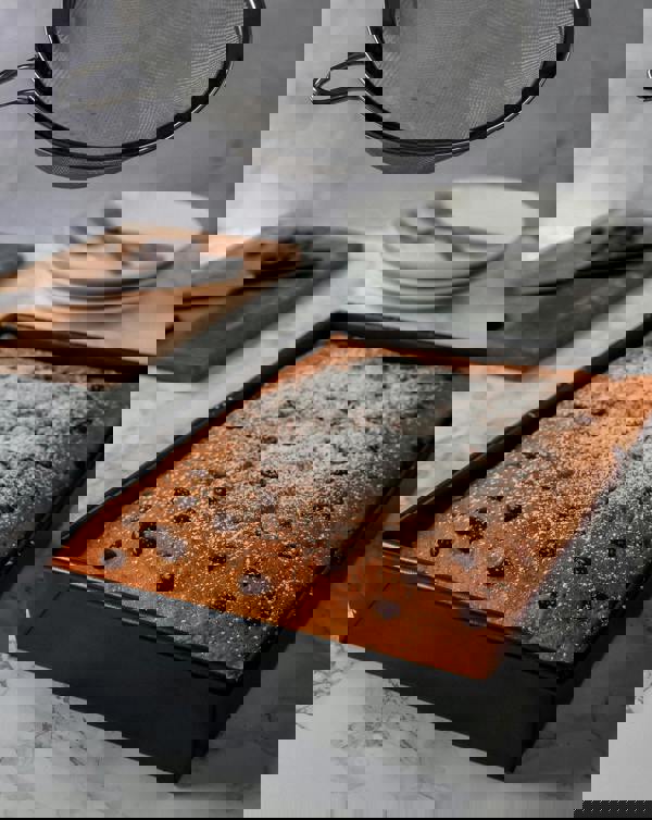 MasterClass Non-Stick 35cm x 24cm Rectangular Deep Pan