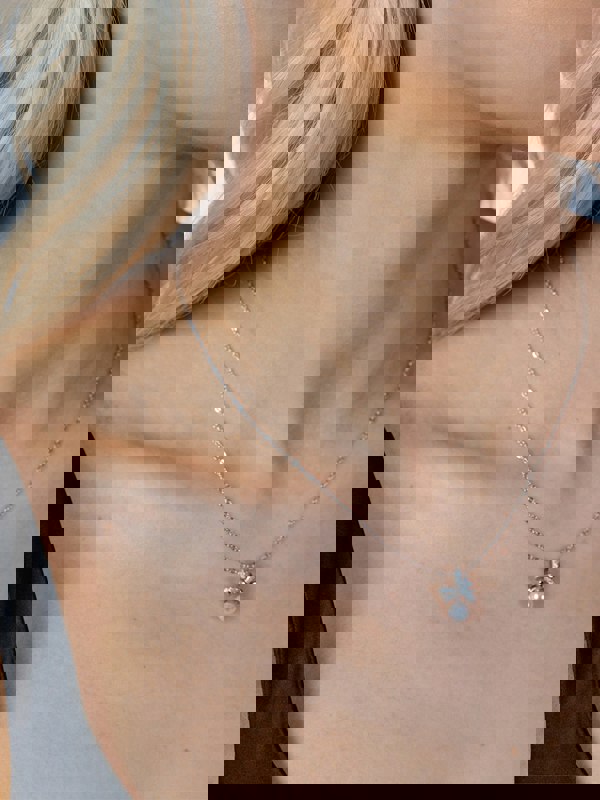 SVNX Dainty Bow Pearl Pendant Necklace