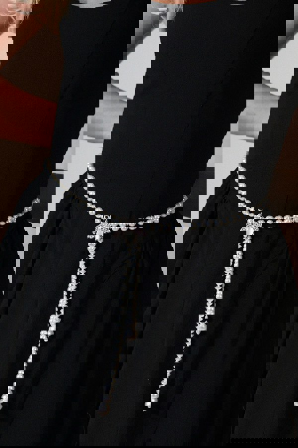 SVNX Bee Pearl Chain Belt In Silver