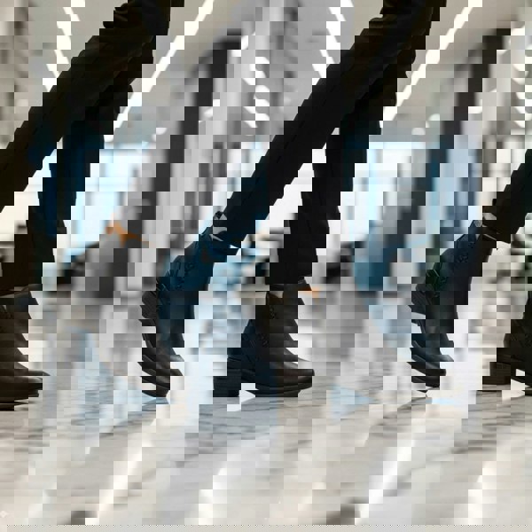 Pikolinos Malaga - Women’s Black Mid Heel Zip Leather Ankle Boots