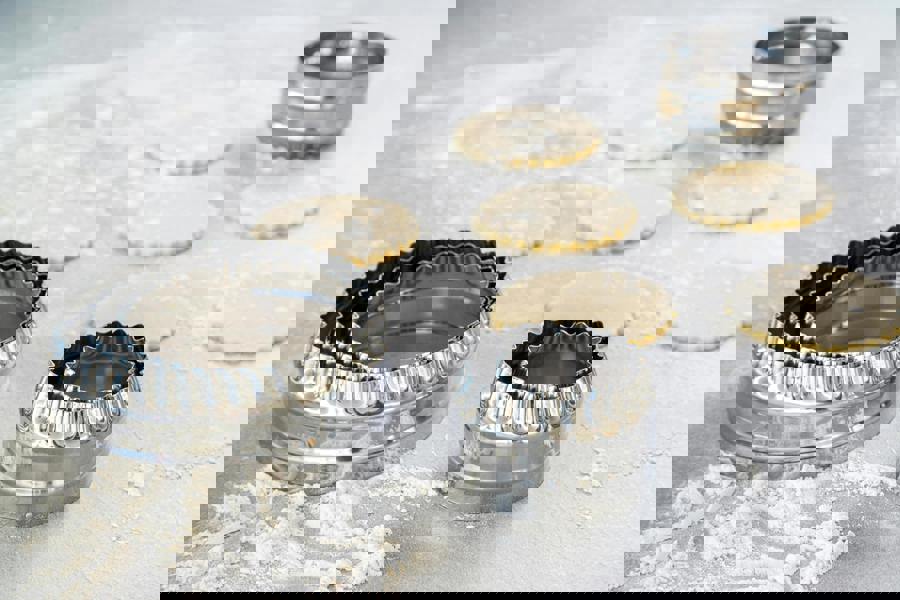 KitchenCraft Set of Six Double Edged Biscuit / Pastry Cutters