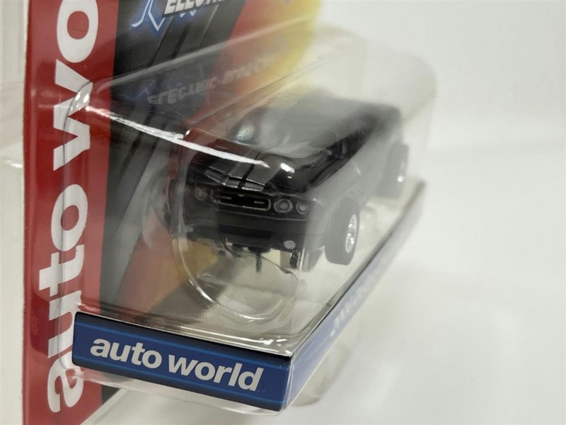 Auto World Slot Cars 2008 Dodge Challenger Grey HO Scale Slot Car X Traction Auto World SC368-6