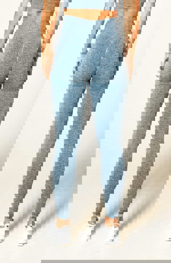 V3 Apparel Women's Define seamless scrunch bum shaping high waisted leggings in Navy Blue Marl – Squat proof sports tights for Gym workouts training, Running, yoga, bodybuilding and bikini fitness.