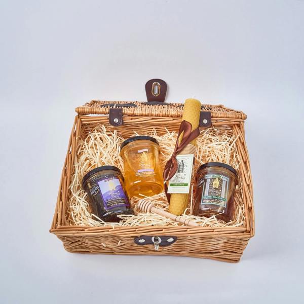 The Travelling Bee Co. Honeys Of The Forest Hamper