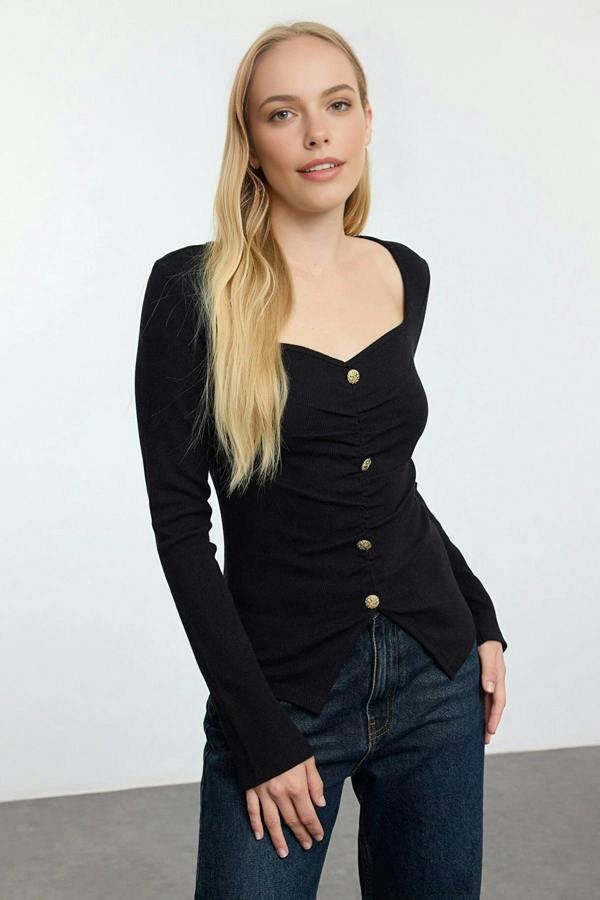 WOVCOR Knit Blouse with Button Detail