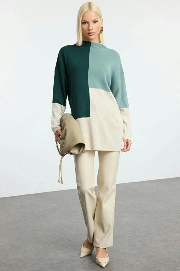 Hoxton Gal Blocked High Neck Knit Sweater