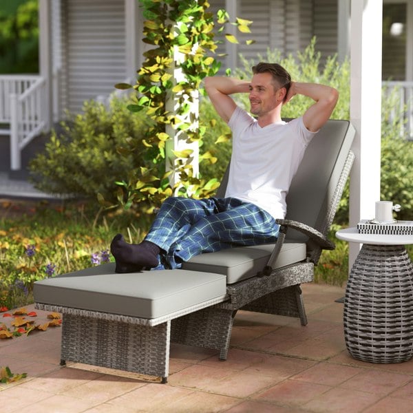 Rattan Recliner Chair