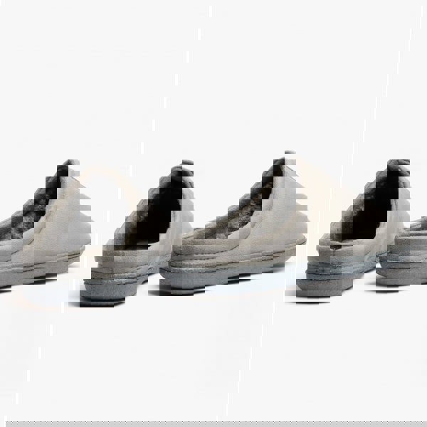 1669895185-03492200.jpg
