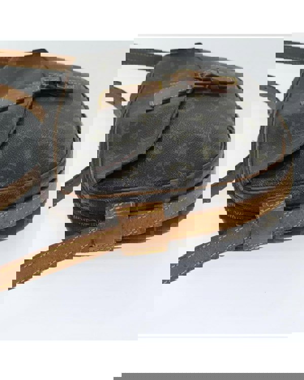 193973373.jpg