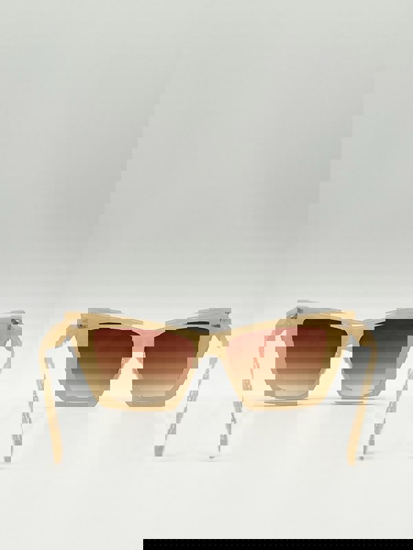 SVNX Oversized angular cateye sunglasses in Mocha