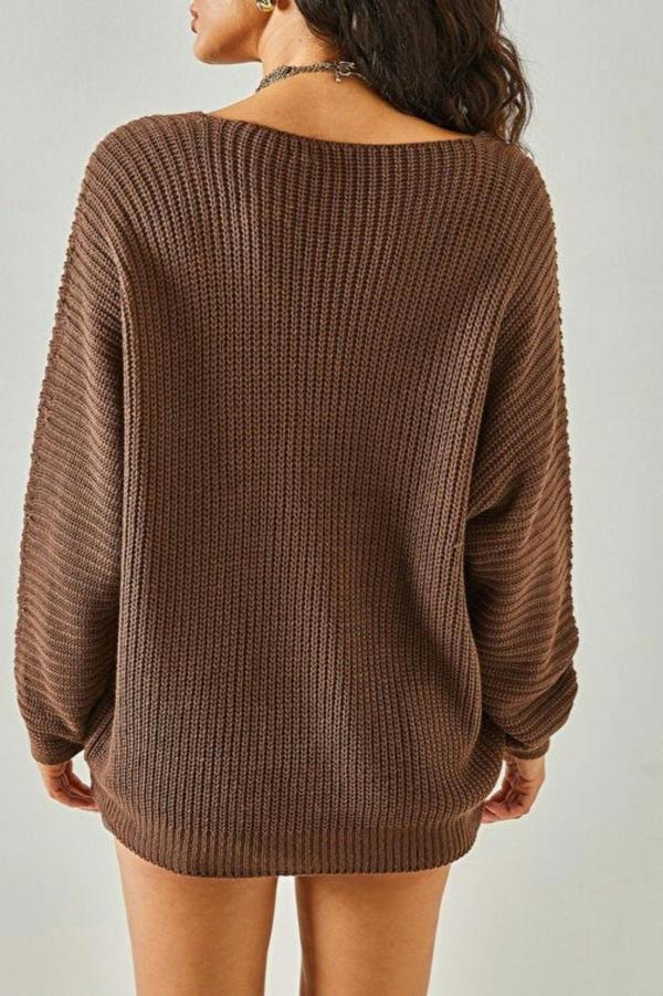 Hoxton Gal V-Neck Fisherman’s Rib Knit Oversized Sweater