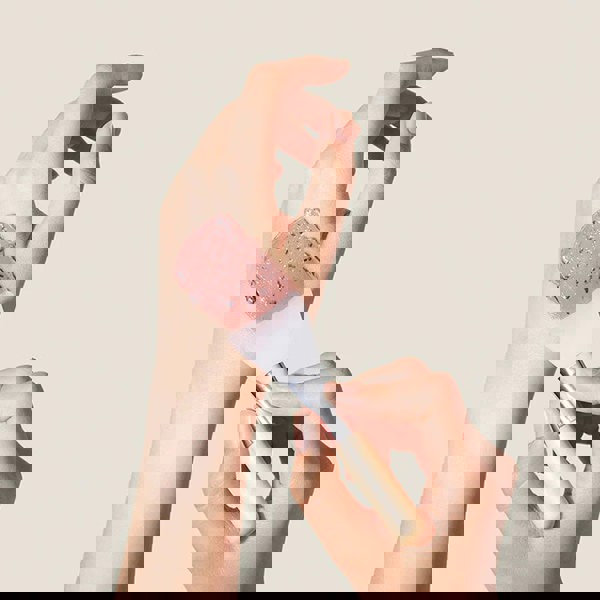 MARY & MAY Silicone Brush Large