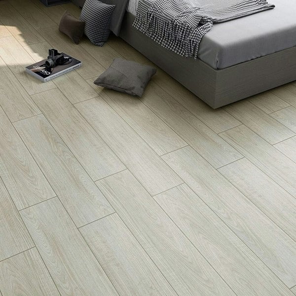 PVC Wooden Self-adhesive Laminate Flooring Planks for Home Decor Living and Home