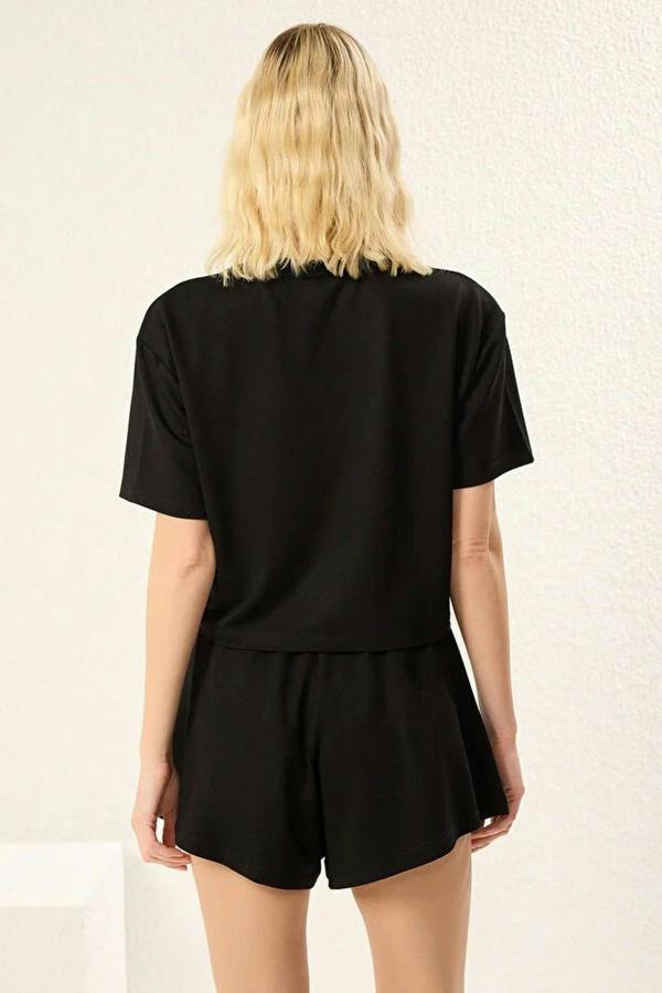 WOVCOR 2-Piece Soft-touch Knitted T-shirt and Shorts Set