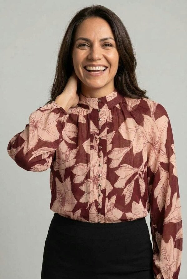 Izabel London Floral Long Sleeve Collarless Shirt
