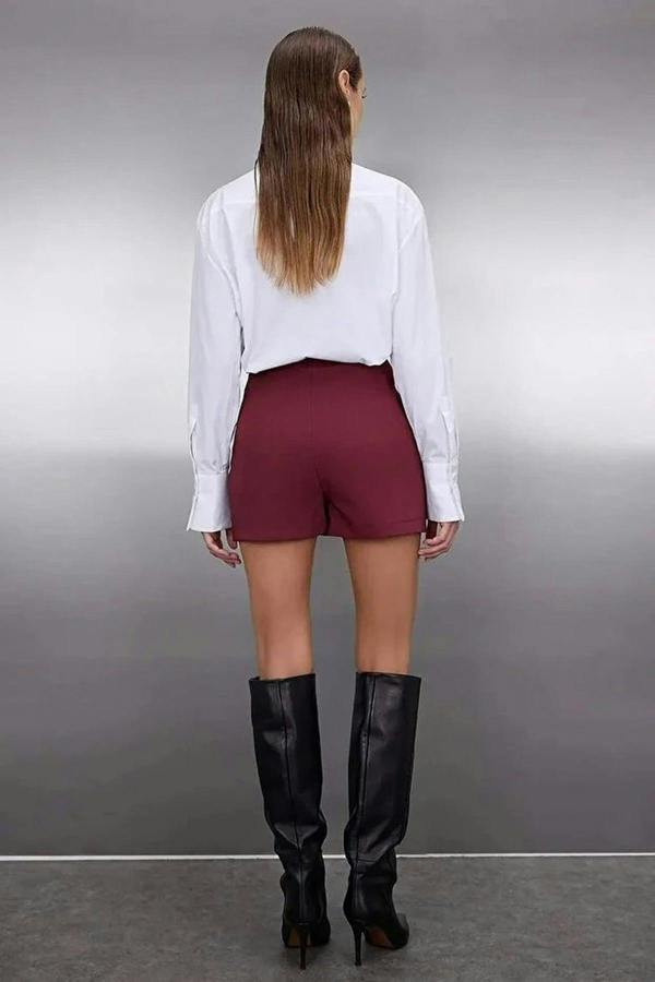 WOVCOR Mini Woven Shorts Skirt with Bow and Slit Detail