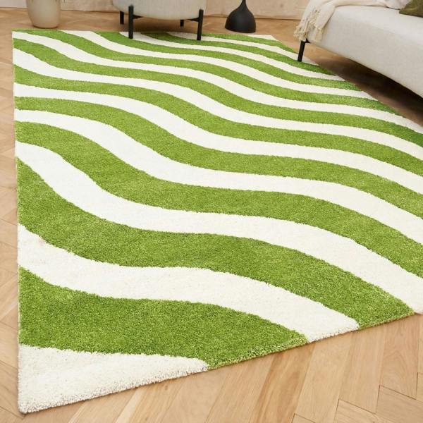 Wavy design rug, green and white colours, pet-friendly rug