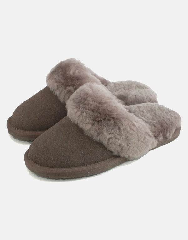 Women's Bracken Sheepskin and Suede Slippers – Truffle - British Boxers