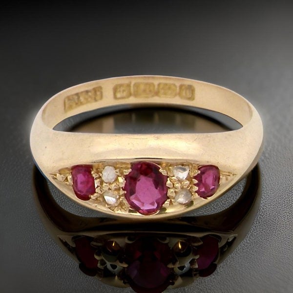 Vintage Tom An antique ruby and diamond ring