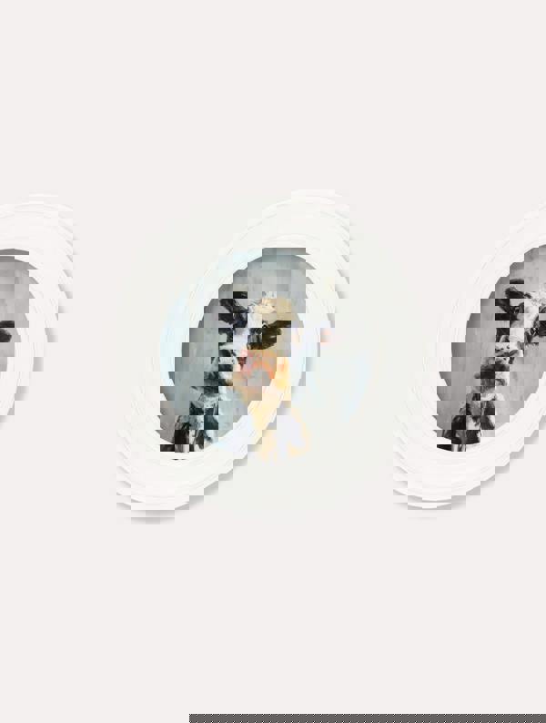 Exceptional Art The Curious Cow - Oxford Strong White round frame