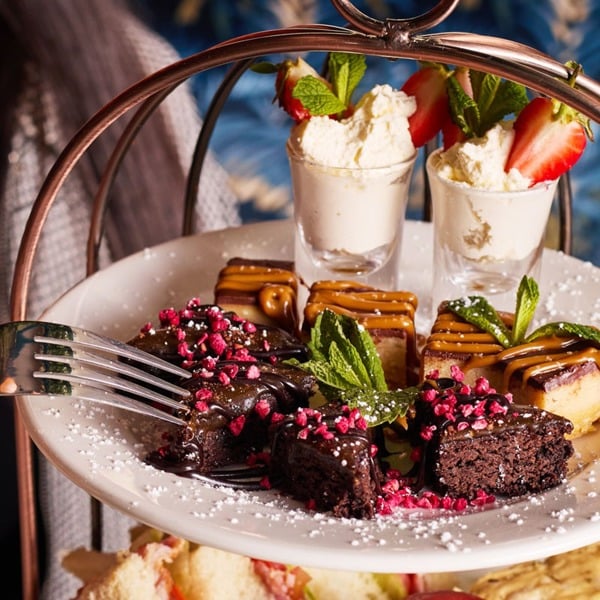 Virgin Experience Days Slug and Lettuce Afternoon Tea with Cocktail or Prosecco for Two