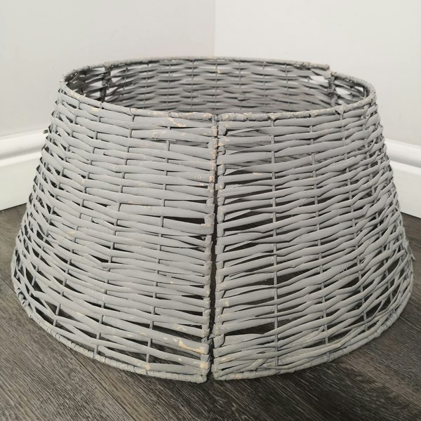 Samuel Alexander 48/70cm Samuel Alexander KD Willow Christmas Tree Skirt Wicker Rattan- Large Light Grey