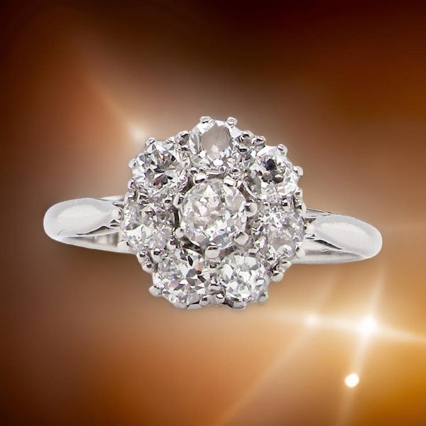 A fine vintage Diamond Cluster Ring