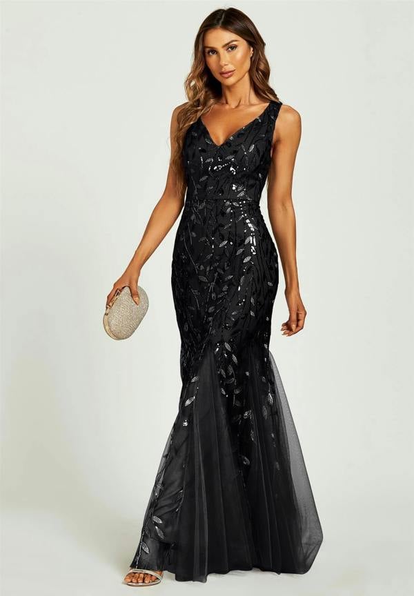 FS Collection Sequin Leaf Detailed V Neck Bridesmaid Maxi Dress In Black