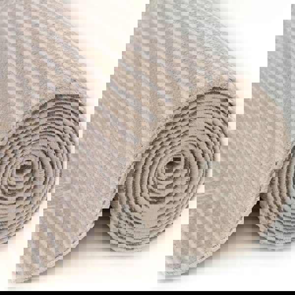 Geometric Living Room rug, beige colour, stain-resistant and non-shedding