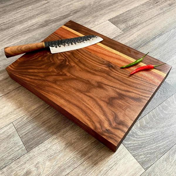 Giraffes & Craftz Handmade Black Walnut Chopping Board: Sapele & Oak Inlays