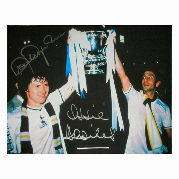 Ossie Ardiles & Steve Perryman signed 16x12 photo. — Premium framing