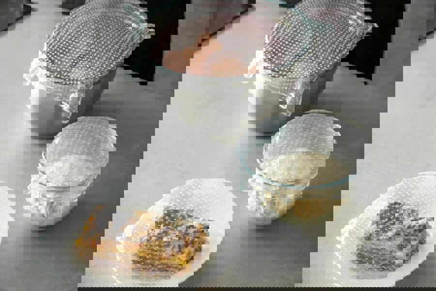 MasterClass Set of 4 Silicone Stretch Lids - Reusable Eco-Friendly Cling Film Alternatives