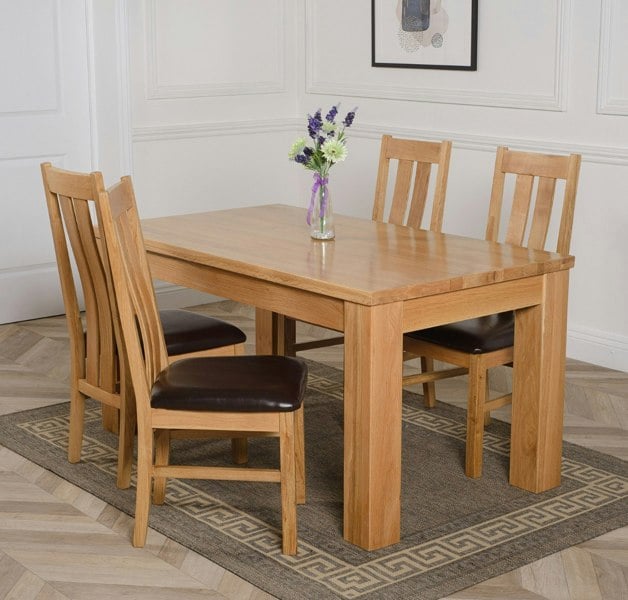 That's Furniture Dakota Medium Oak Dining Table with Princeton Oak Chairs