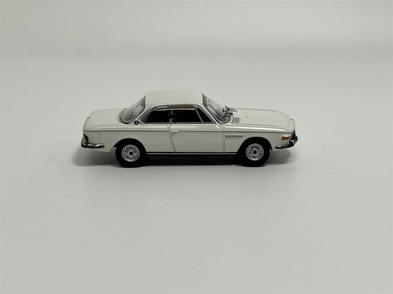 Minichamps BMW 2800 CS 1968 White 1:87 Minichamps 870020024