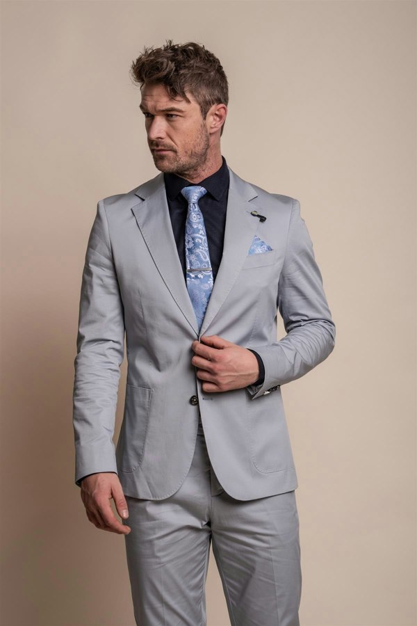 Mario ice blue blazer front