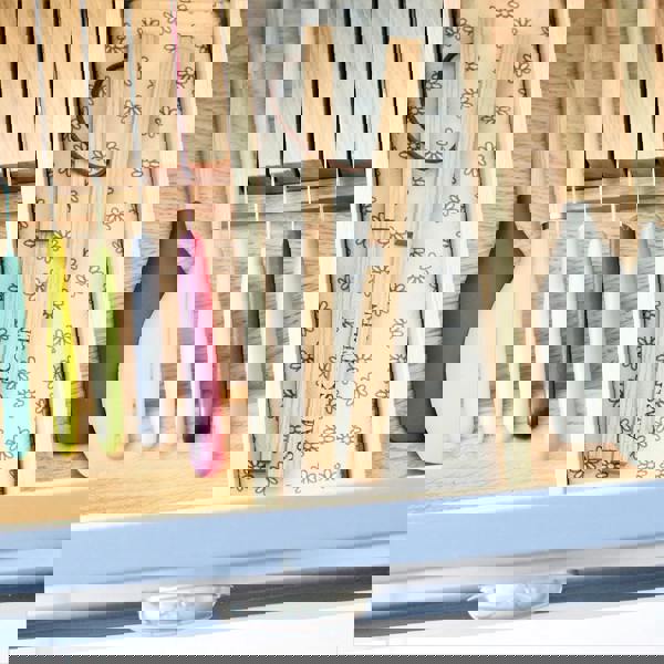 MijMoj Design Personalised Solid Oak Trivet – Space Saving Kitchen Gift