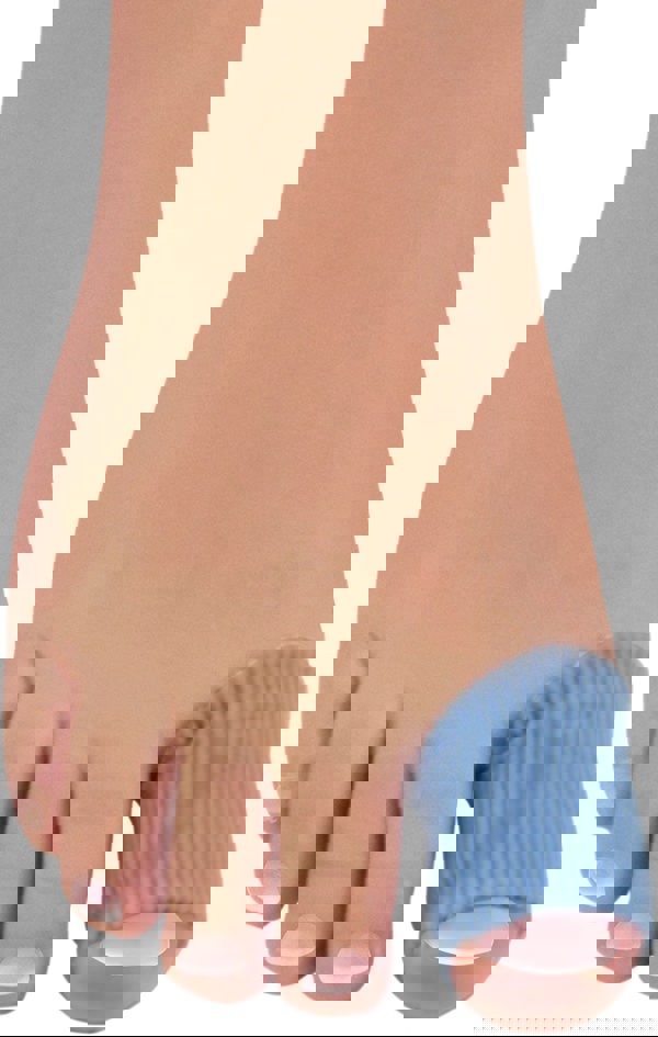 Aidapt Strip of Antibacterial Digital Pads Pack of 32 Large