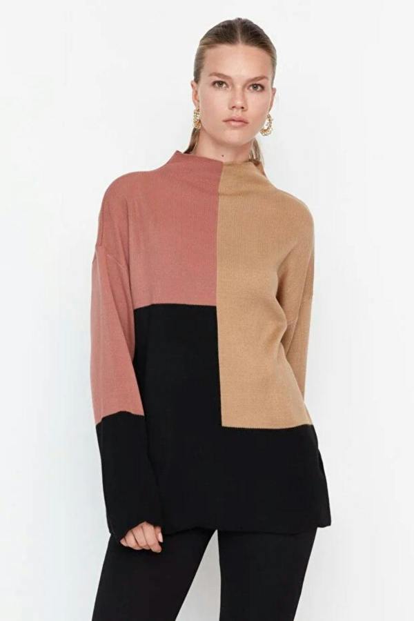 Hoxton Gal Blocked High Neck Knit Sweater